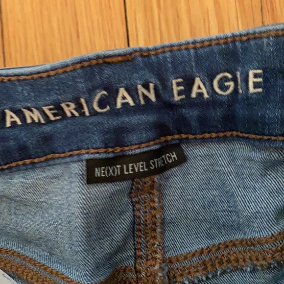 American Eagle jeans. Worn a few times - Picture 2 of 4